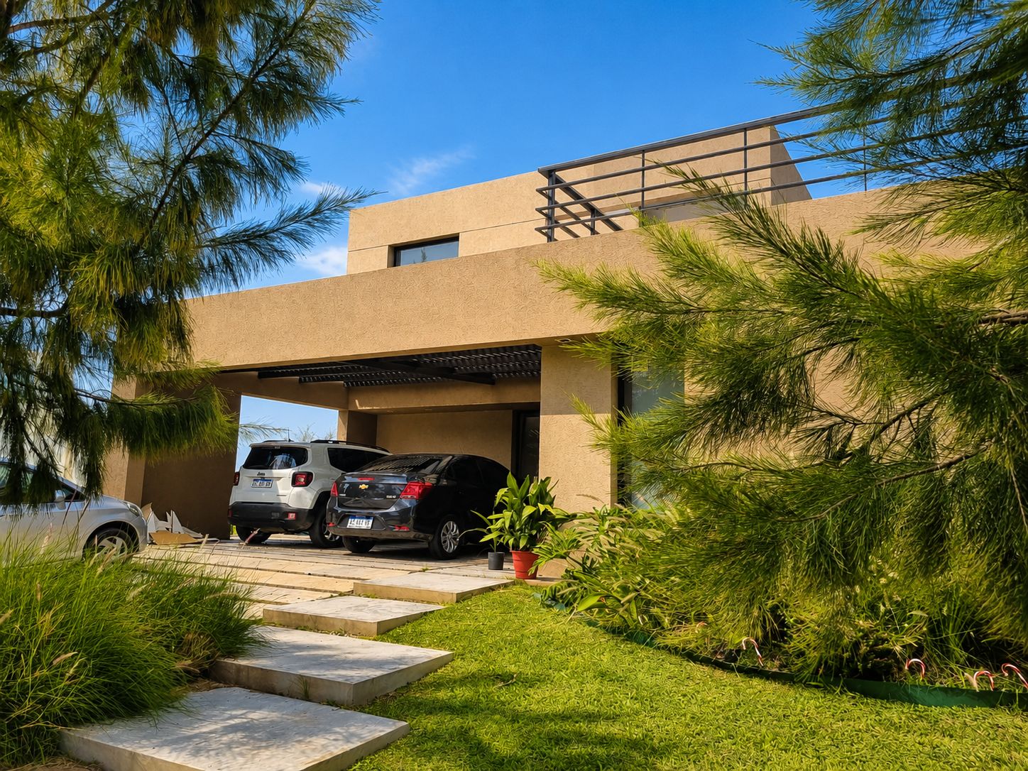 Casa Naudir, vivienda unifamiliar sustentable en Barrio Naudir, Escobar — foto 2 de 9. Proyecto del Arq. Germán Vazquez