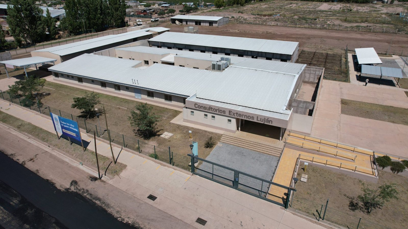 Hospital de Luján de Cuyo, Mendoza. Obra del Arq. Germán Vazquez